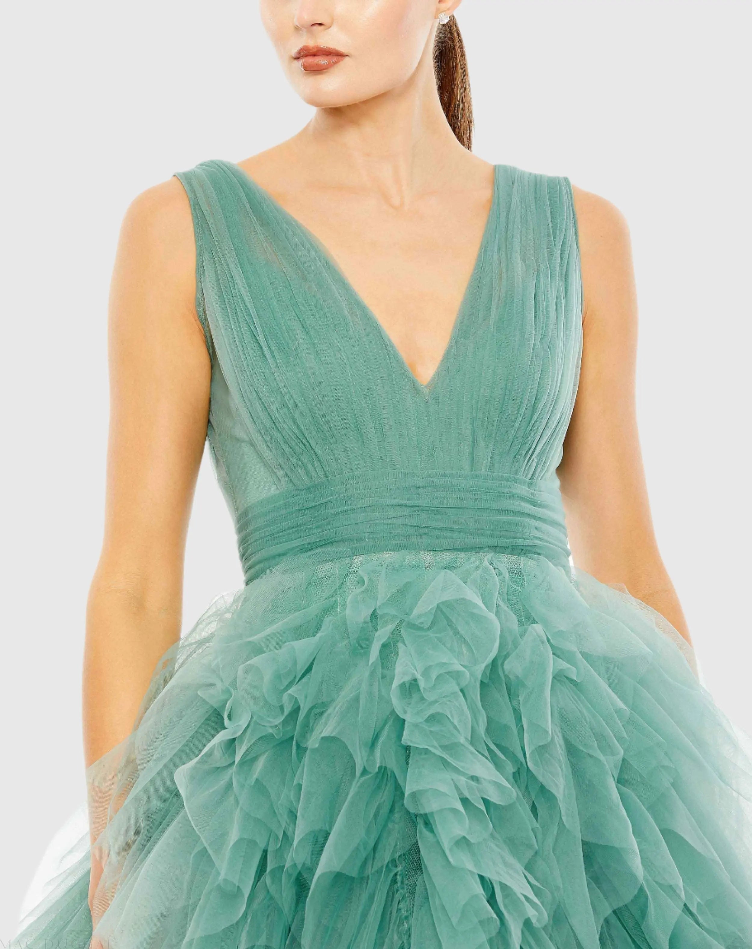 Green Ruffled Cap Sleeve V-Neck A Line Tulle Dress (Rue Gilt)